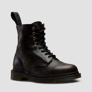 Dr. Martens 1460 Pascal Harvest boots